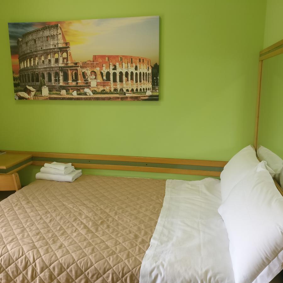 Hotel Pavia Rome Bagian luar foto
